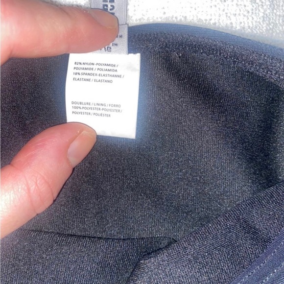 One piece cut out swimsuit - Picture 3 of 3